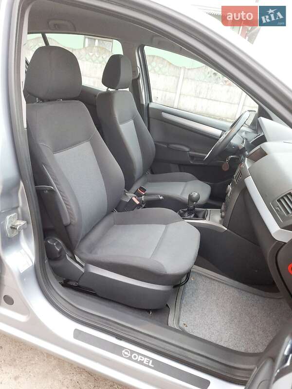 Хэтчбек Opel Astra 2007 в Снятине фото 7 Хэтчбек Opel Astra 2007 в Снятине