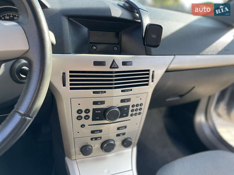 Универсал Opel Astra 2009 в Луцке фото 37 Универсал Opel Astra 2009 в Луцке