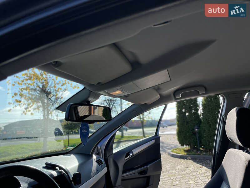 Универсал Opel Astra 2009 в Луцке фото 40 Универсал Opel Astra 2009 в Луцке