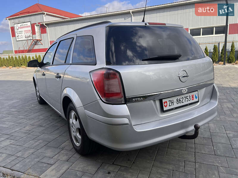 Универсал Opel Astra 2010 в Луцке фото 5 Универсал Opel Astra 2010 в Луцке