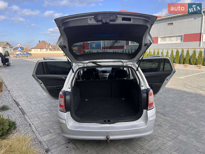 Универсал Opel Astra 2010 в Луцке фото 7 Универсал Opel Astra 2010 в Луцке