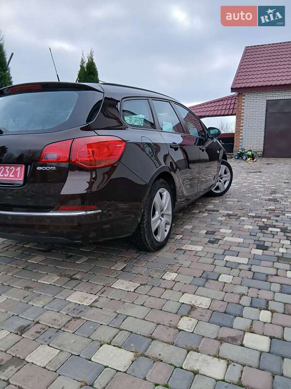 Универсал Opel Astra 2012 в Христиновке фото 2 Универсал Opel Astra 2012 в Христиновке