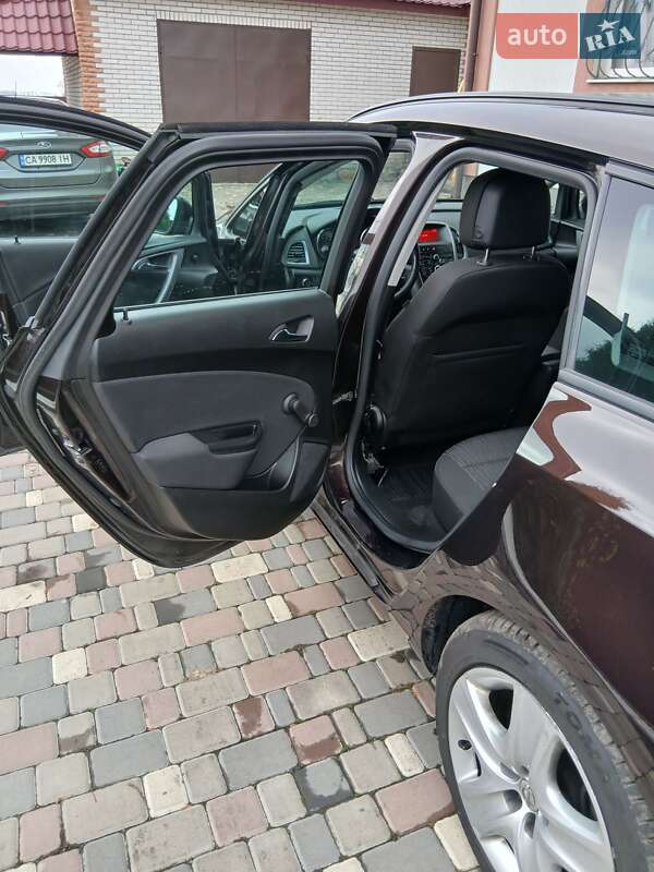 Универсал Opel Astra 2012 в Христиновке фото 24 Универсал Opel Astra 2012 в Христиновке