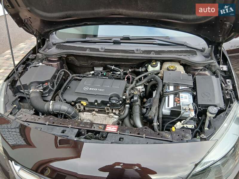 Универсал Opel Astra 2012 в Христиновке фото 28 Универсал Opel Astra 2012 в Христиновке