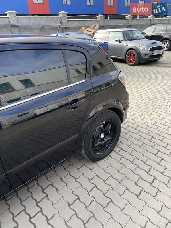 Хэтчбек Opel Astra 2007 в Ивано-Франковске фото 7 Хэтчбек Opel Astra 2007 в Ивано-Франковске