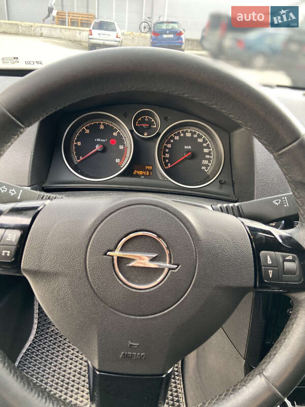 Хэтчбек Opel Astra 2007 в Ивано-Франковске фото 18 Хэтчбек Opel Astra 2007 в Ивано-Франковске