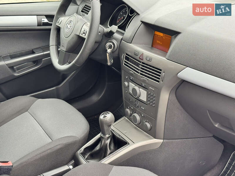 Універсал Opel Astra 2005 в Вінниці