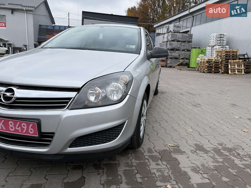 Універсал Opel Astra 2010 в Вінниці фото 3 Універсал Opel Astra 2010 в Вінниці