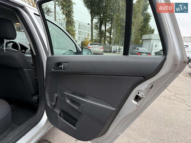 Універсал Opel Astra 2010 в Вінниці фото 38 Універсал Opel Astra 2010 в Вінниці