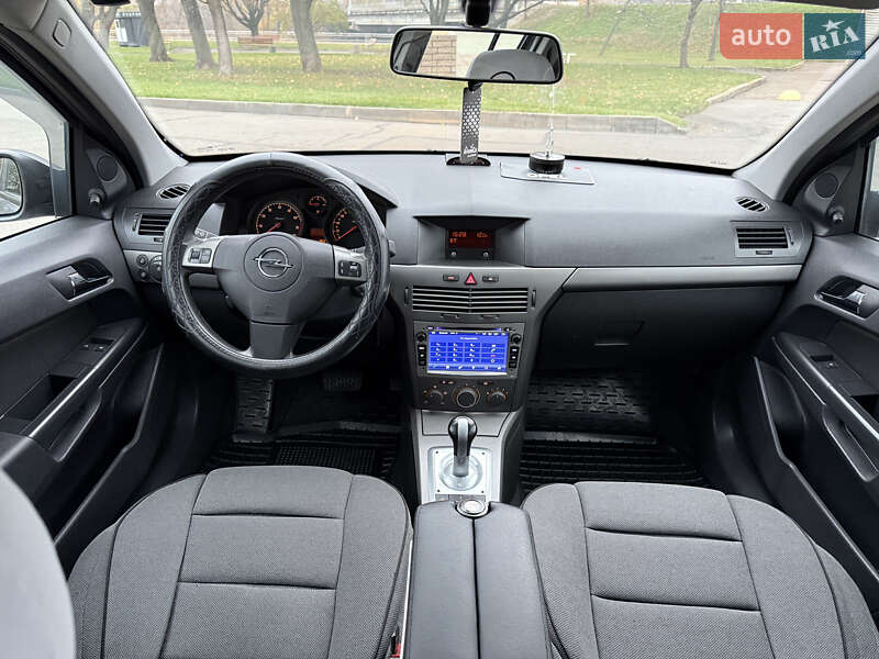 Хэтчбек Opel Astra 2005 в Краматорске