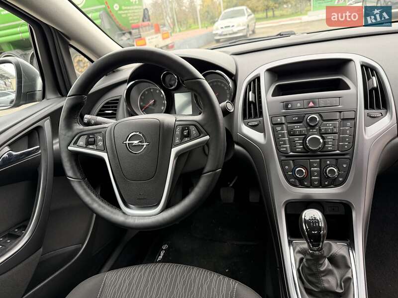 Седан Opel Astra 2020 в Одессе