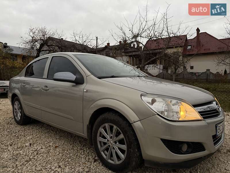 Седан Opel Astra 2007 в Львове