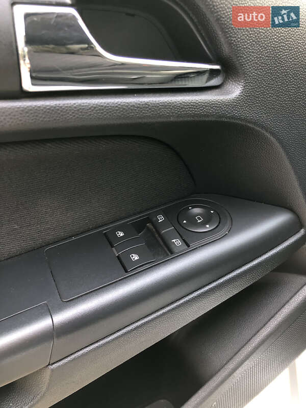 Универсал Opel Astra 2009 в Киеве