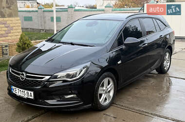 Універсал Opel Astra 2017 в Дніпрі