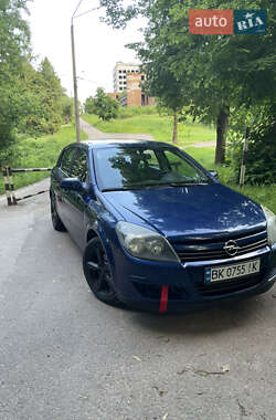 Хетчбек Opel Astra 2005 в Шумську