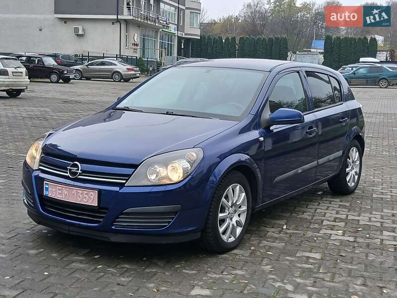 Хэтчбек Opel Astra 2005 в Черновцах