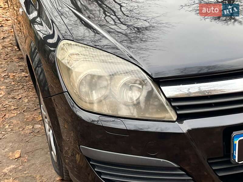 Универсал Opel Astra 2006 в Киеве