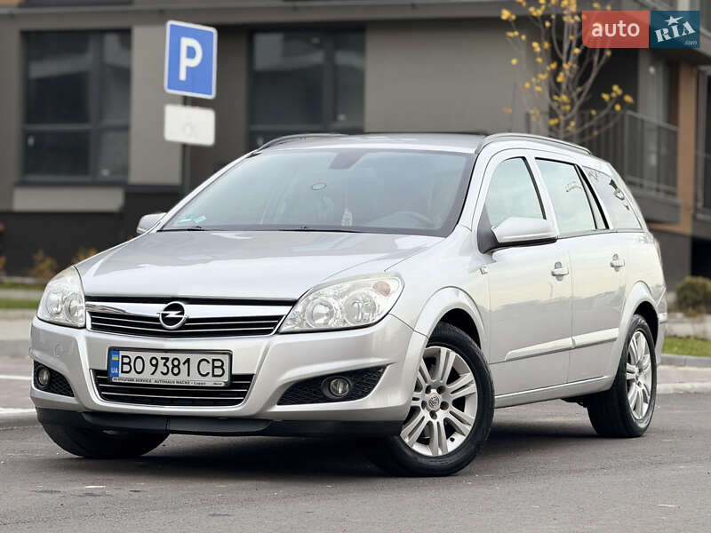 Универсал Opel Astra 2008 в Тернополе