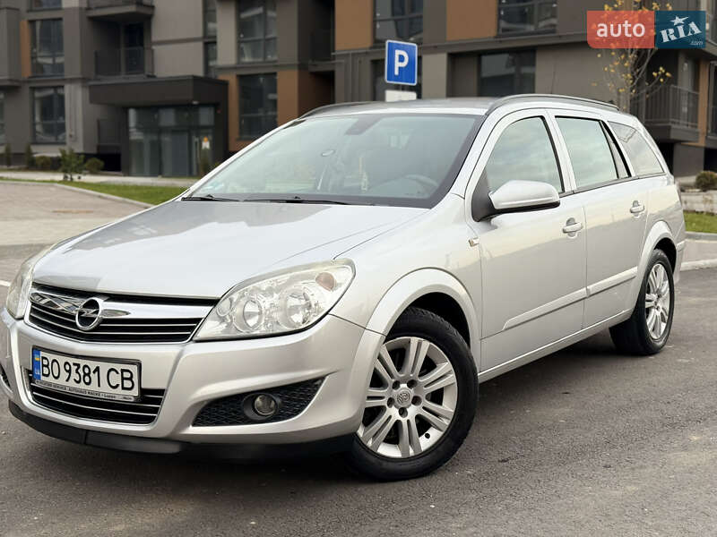 Универсал Opel Astra 2008 в Тернополе