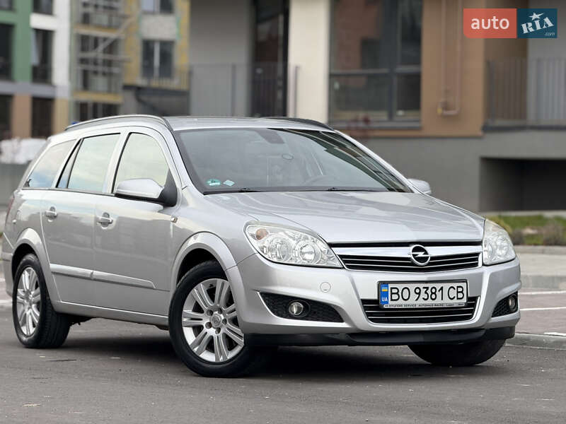 Универсал Opel Astra 2008 в Тернополе