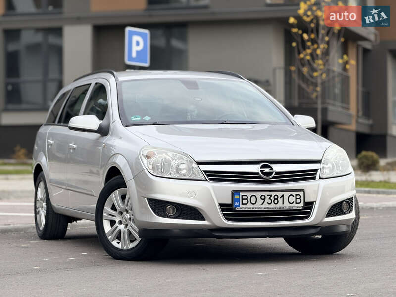 Универсал Opel Astra 2008 в Тернополе