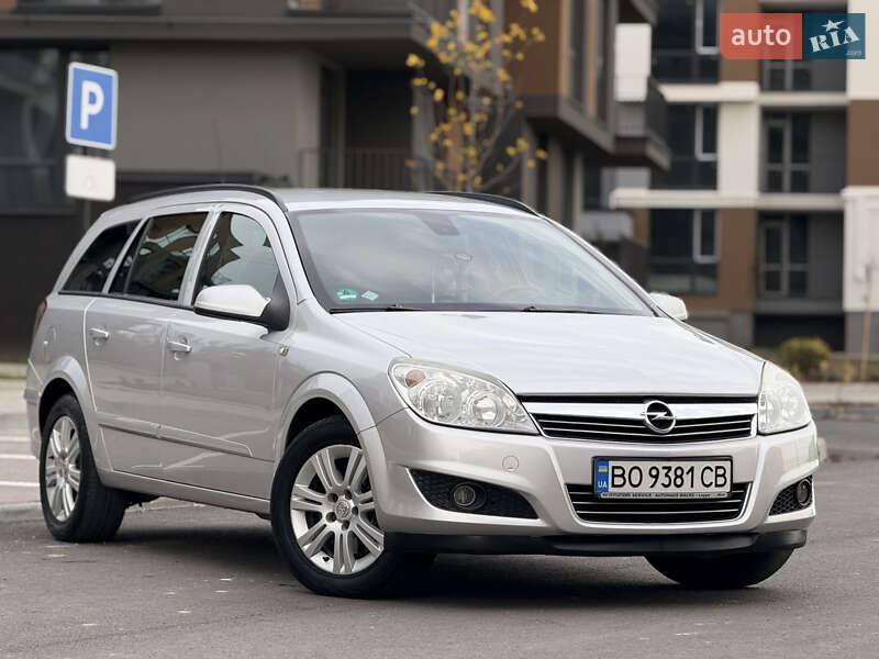 Универсал Opel Astra 2008 в Тернополе