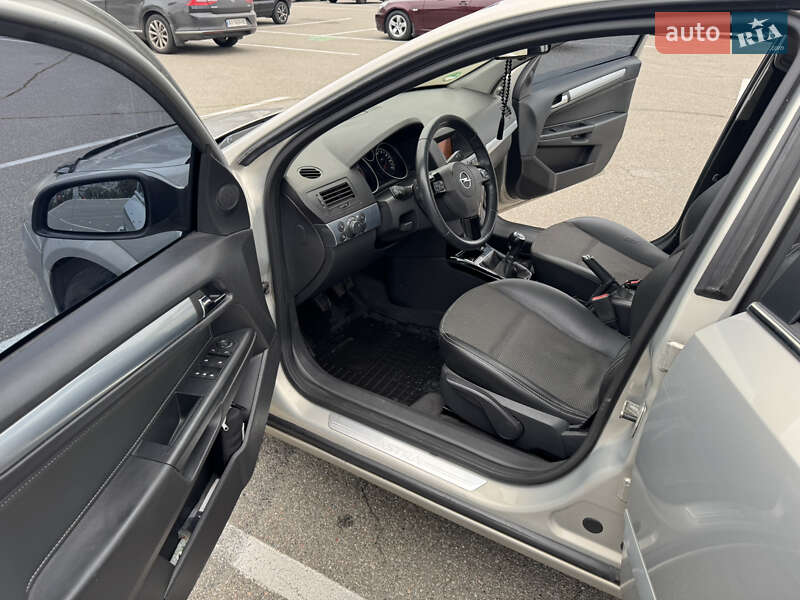 Универсал Opel Astra 2009 в Киеве фото 7 Универсал Opel Astra 2009 в Киеве