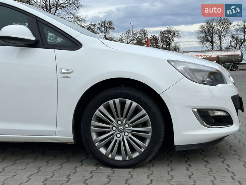 Универсал Opel Astra 2013 в Луцке фото 11 Универсал Opel Astra 2013 в Луцке