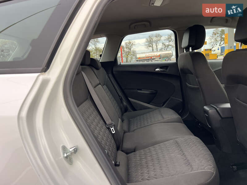 Универсал Opel Astra 2013 в Луцке фото 19 Универсал Opel Astra 2013 в Луцке