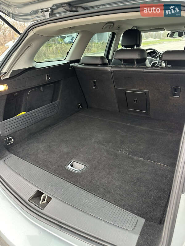 Універсал Opel Astra 2012 в Бучі