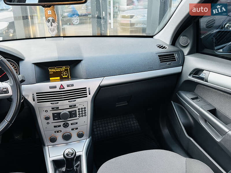 Універсал Opel Astra 2009 в Харкові