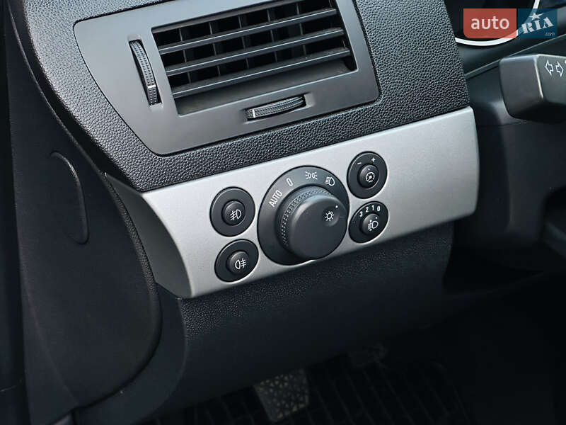 Універсал Opel Astra 2009 в Харкові