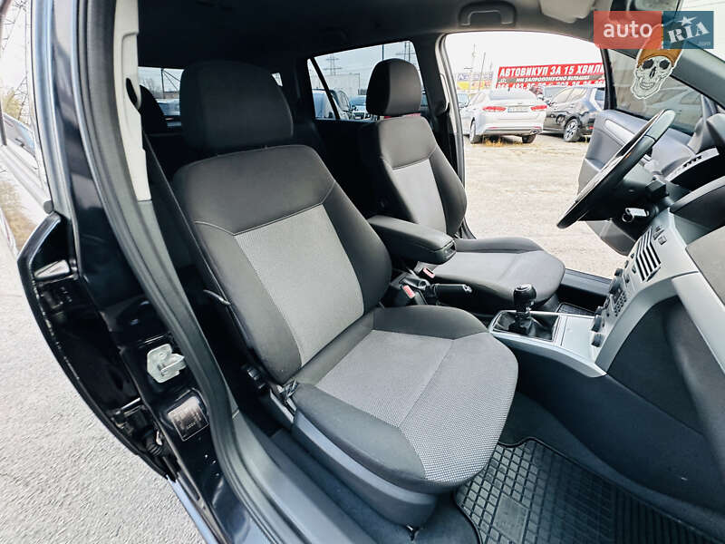 Універсал Opel Astra 2009 в Харкові