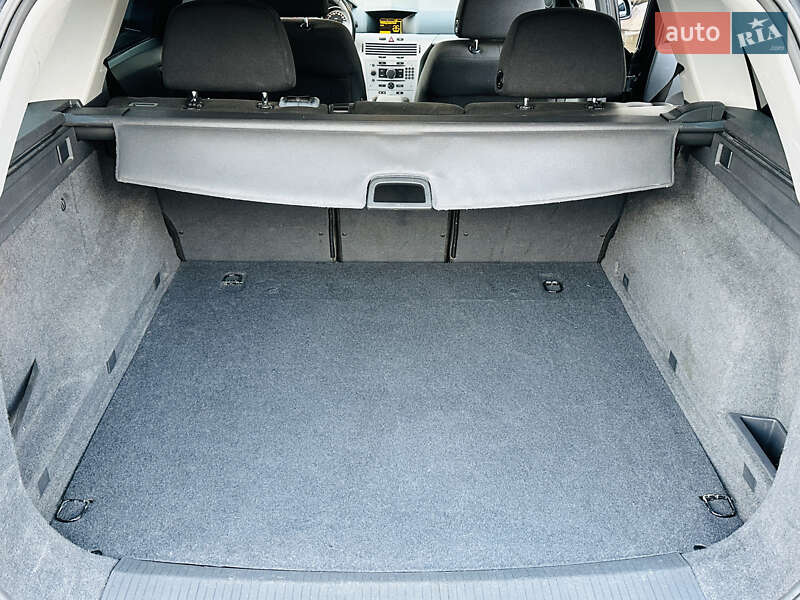 Універсал Opel Astra 2009 в Харкові