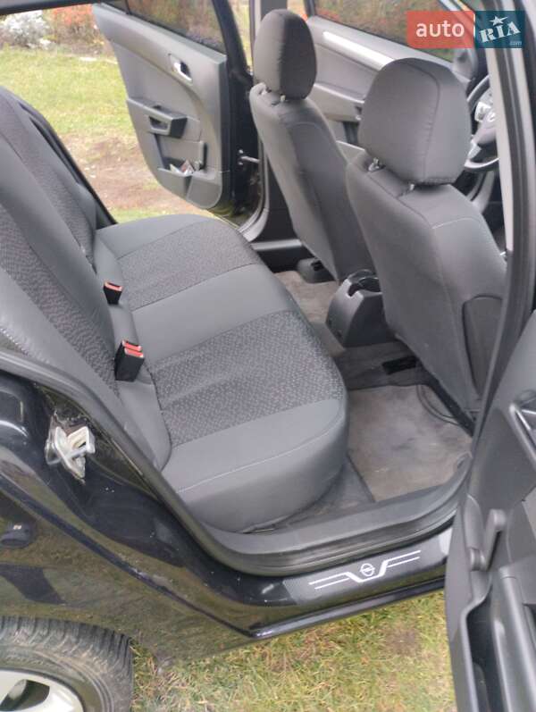 Хэтчбек Opel Astra 2009 в Тернополе