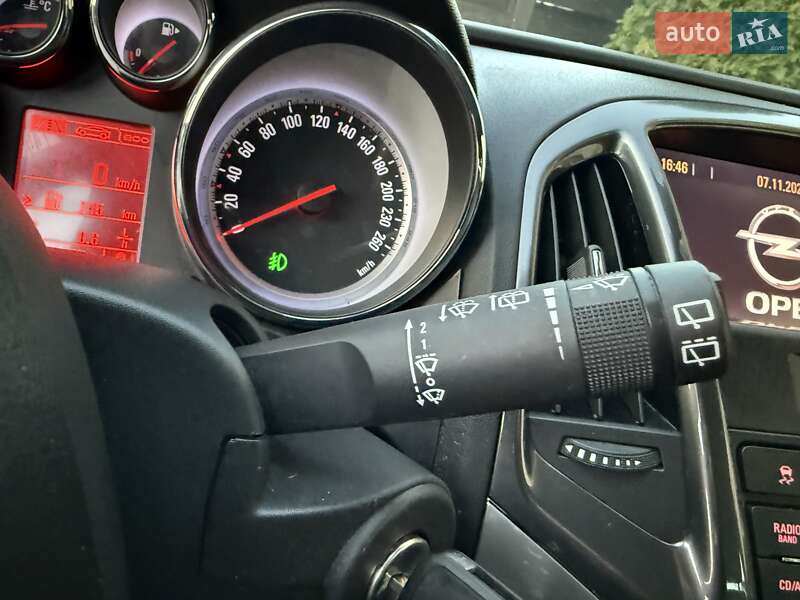 Хэтчбек Opel Astra 2014 в Стрые