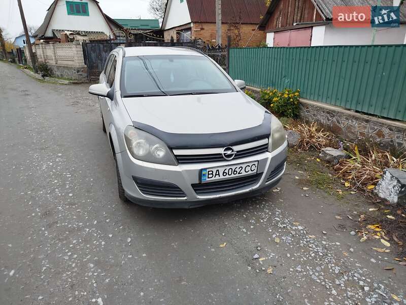 Универсал Opel Astra 2006 в Гайвороне