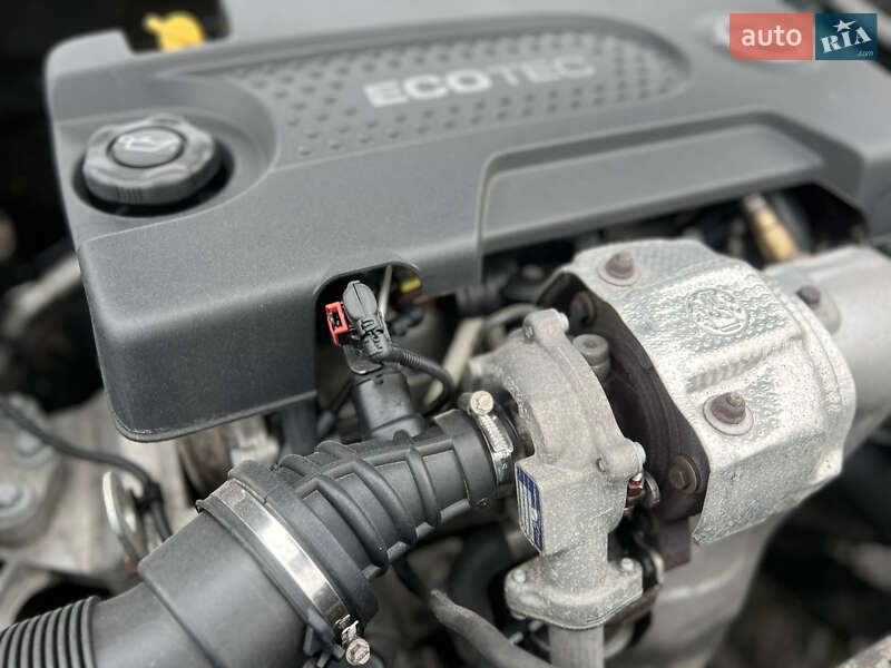 Універсал Opel Astra 2011 в Жовкві