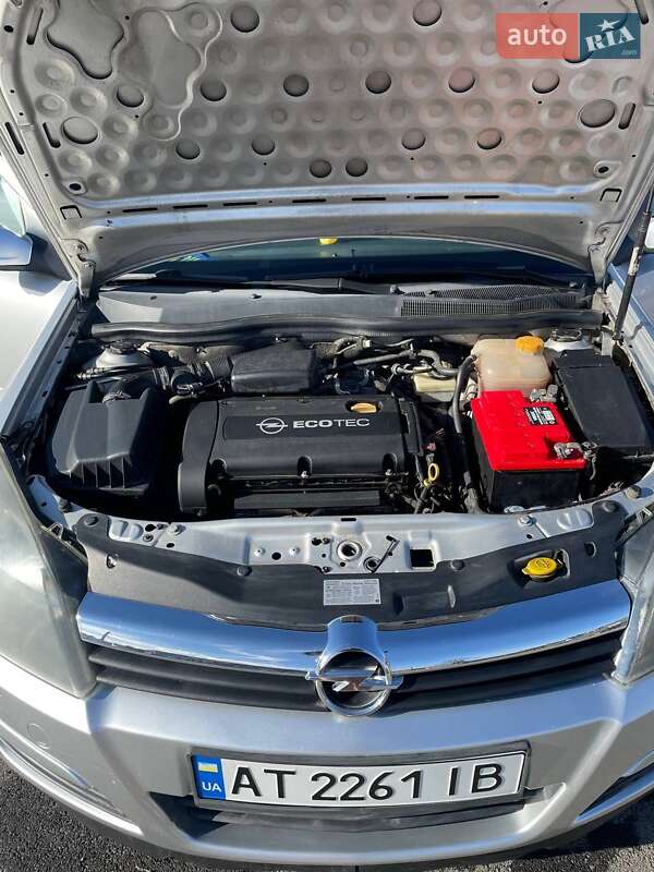 Хетчбек Opel Astra 2004 в Яремчі