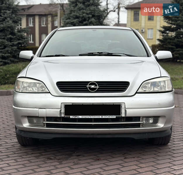 Хэтчбек Opel Astra 2004 в Днепре