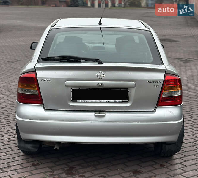 Хэтчбек Opel Astra 2004 в Днепре
