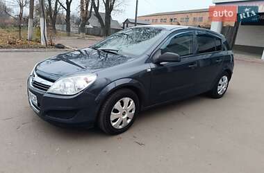 Хэтчбек Opel Astra 2008 в Прилуках
