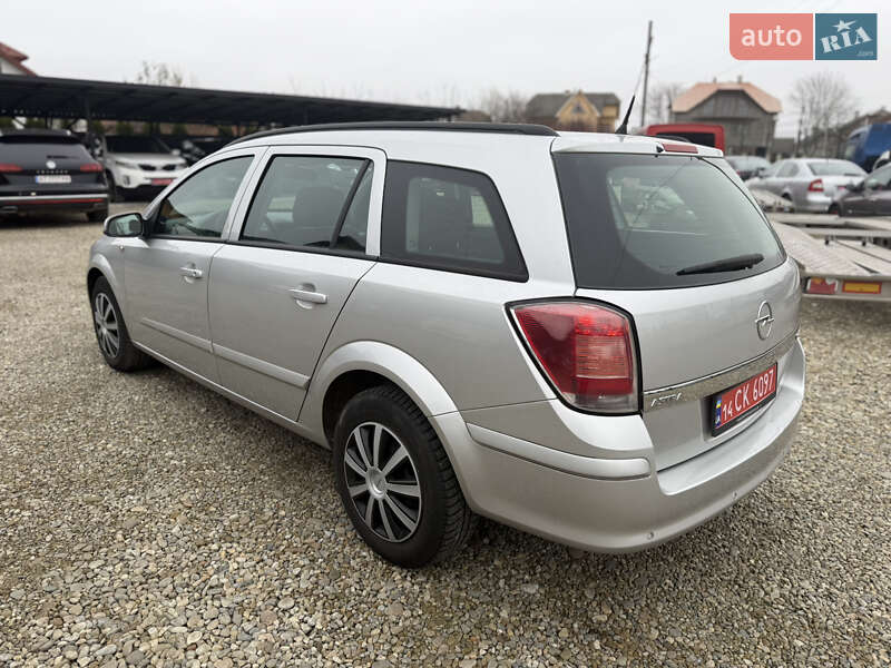 Универсал Opel Astra 2006 в Калуше