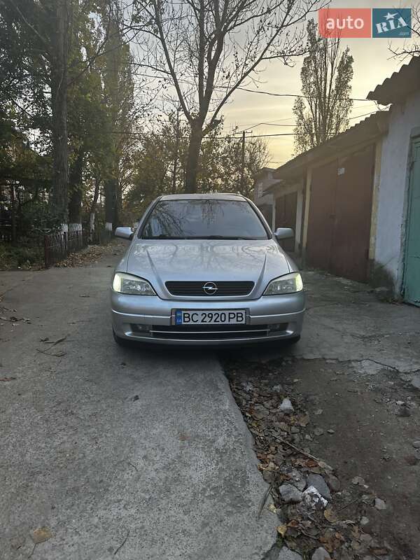 Хетчбек Opel Astra 2001 в Білгороді-Дністровському