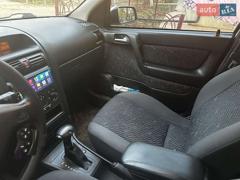 Хетчбек Opel Astra 2001 в Білгороді-Дністровському