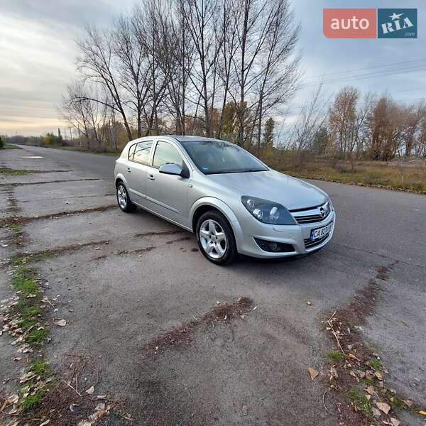 Хетчбек Opel Astra 2008 в Черкасах фото 48 Хетчбек Opel Astra 2008 в Черкасах
