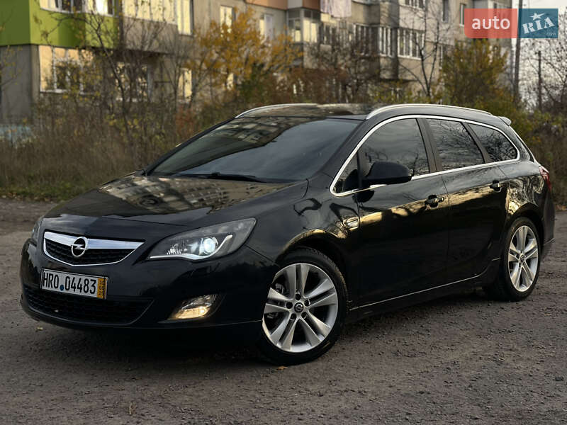 Opel Astra 2012