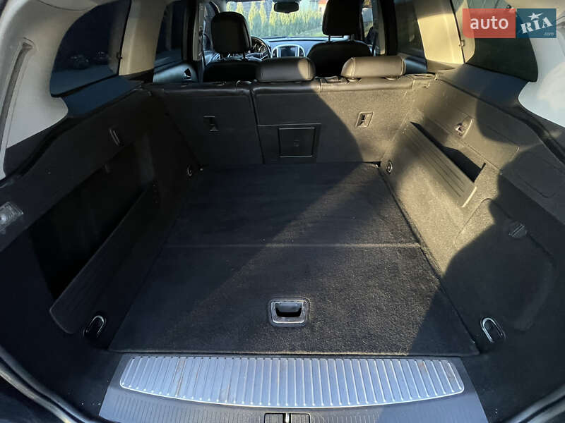 Універсал Opel Astra 2012 в Рівному