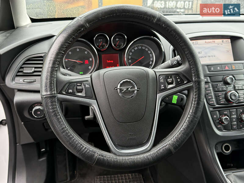 Універсал Opel Astra 2011 в Стрию