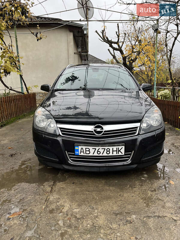 Универсал Opel Astra 2008 в Могилев-Подольске фото Универсал Opel Astra 2008 в Могилев-Подольске